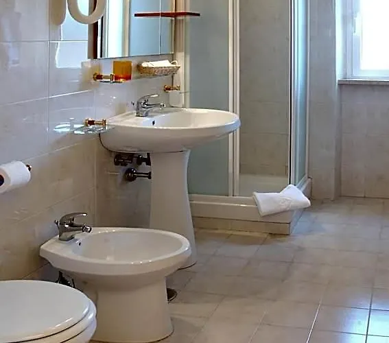 Cassia Hotel 3*